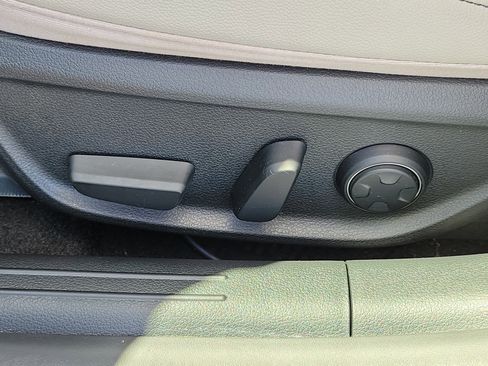 Used 2023 Genesis G70 2.0T w/ Sport Prestige Package image 19