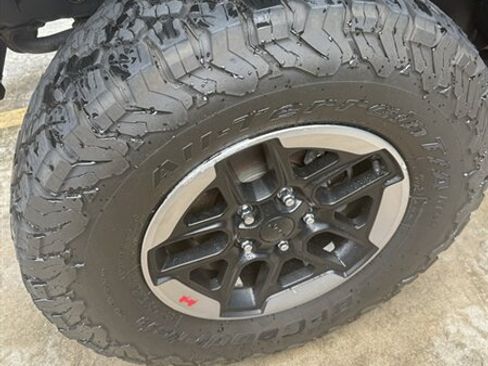 Used 2017 Jeep Wrangler Unlimited Sport w/ Quick Order Package 24S AWD/4WD image 21