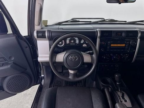 Used 2008 Toyota FJ Cruiser 2WD image 22