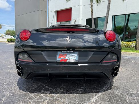 Used 2012 Ferrari California image 13