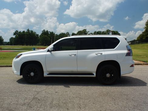 Used 2023 Lexus GX 460 Premium w/ Premium Package AWD/4WD image 14