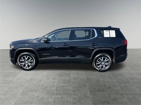 Used 2023 GMC Acadia SLE image 2