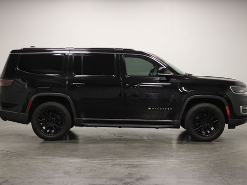 Used 2024 Jeep Grand Wagoneer Series II w/ Quick Order Packagew 28T AWD/4WD image 9