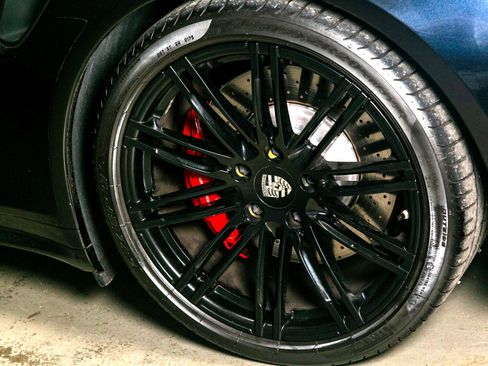 Used 2015 Porsche 911 Turbo image 15