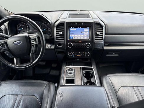Used 2018 Ford Expedition Max Limited RWD image 13