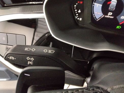 Used 2021 Audi Q3 2.0T Premium w/ Convenience Package image 14