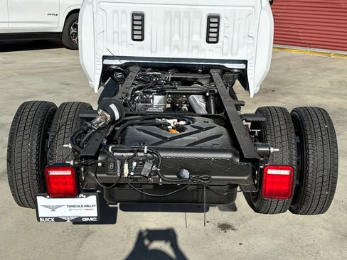 New 2026 GMC Sierra 3500 Pro w/ Fleet Convenience Package RWD image 11