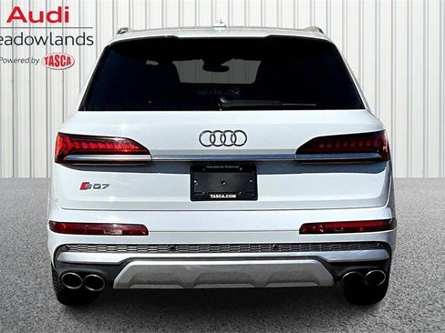 Certified 2022 Audi SQ7 Premium Plus w/ SQ7 Executive Package image 5