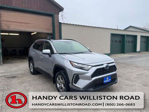 Certified 2022 Toyota RAV4 XLE w/ Convenience Package image 1