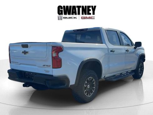 Used 2023 Chevrolet Silverado 1500 ZR2 AWD/4WD image 7