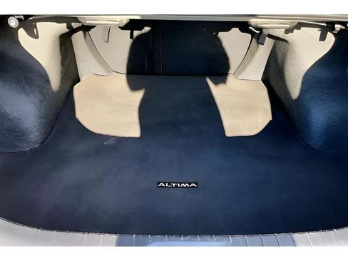 Used 2025 Nissan Altima 2.5 SV image 25