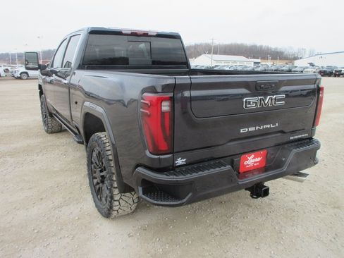 New 2026 GMC Sierra 2500 Denali w/ Denali Reserve Package image 9