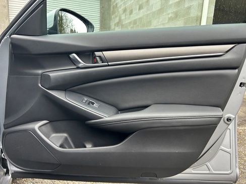 Used 2020 Honda Accord LX image 25