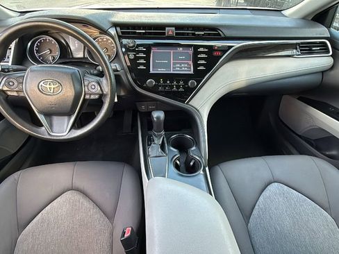 Used 2018 Toyota Camry L image 25