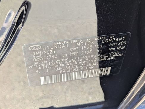 New 2025 Hyundai Sonata Limited image 32