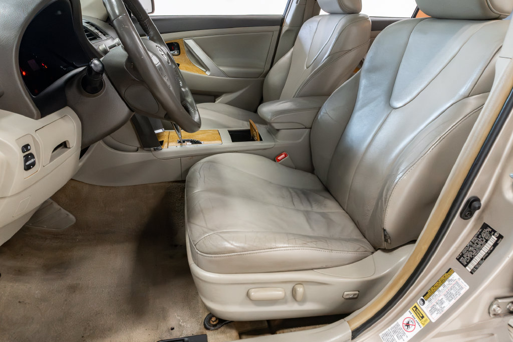 Used 2007 Toyota Camry XLE FWD image 10