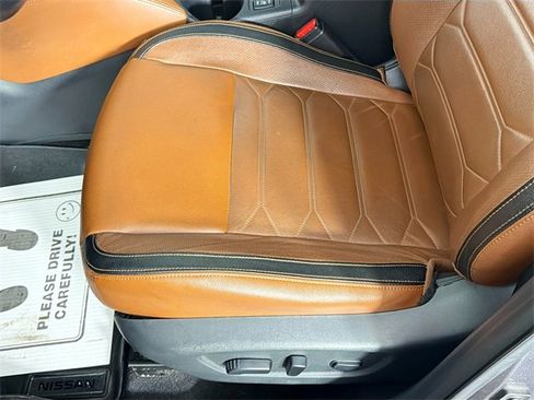 Used 2020 Nissan Rogue SV image 18