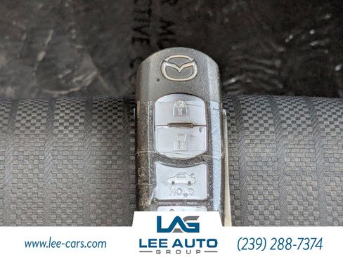 Used 2016 MAZDA MAZDA3 i Sport image 25