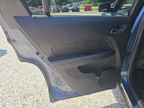 Used 2017 GMC Terrain SLE w/ Chrome Edition image 17