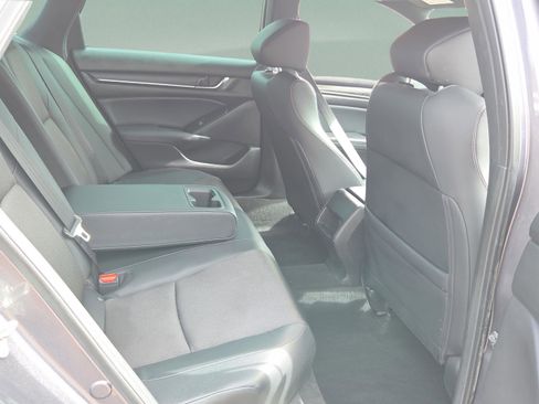 Certified 2018 Honda Accord Sport image 21