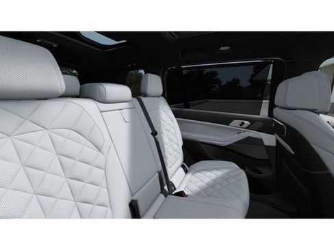 New 2027 BMW X7 xDrive40i w/ M Sport Package AWD/4WD image 12