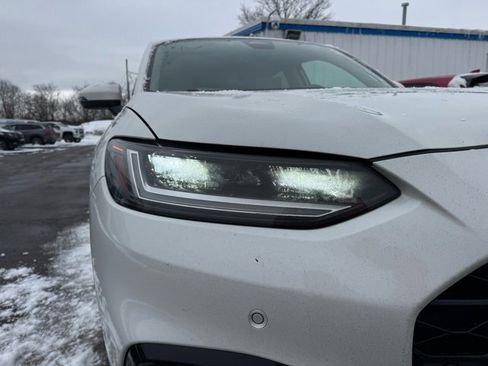 Used 2023 Honda HR-V EX-L image 10