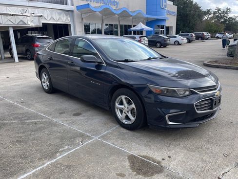 Used 2018 Chevrolet Malibu LS image 3