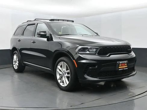 Used 2024 Dodge Durango GT AWD/4WD image 2