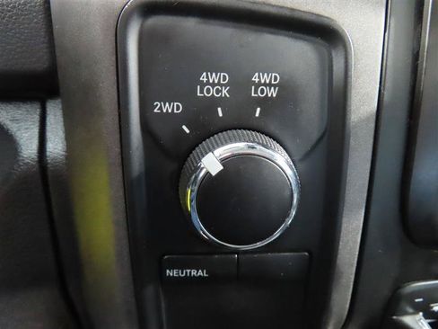 Used 2017 RAM 2500 SLT AWD/4WD image 21