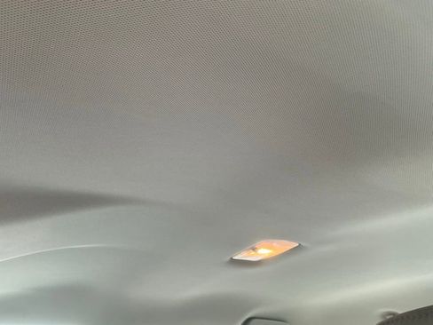 Used 2018 Toyota Tacoma SR w/ SR Convenience Package image 19