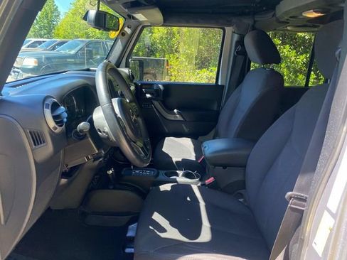 Used 2014 Jeep Wrangler Unlimited Sport w/ Quick Order Package 24S AWD/4WD image 11