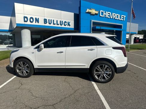 Used 2020 Cadillac XT5 Premium Luxury FWD image 3