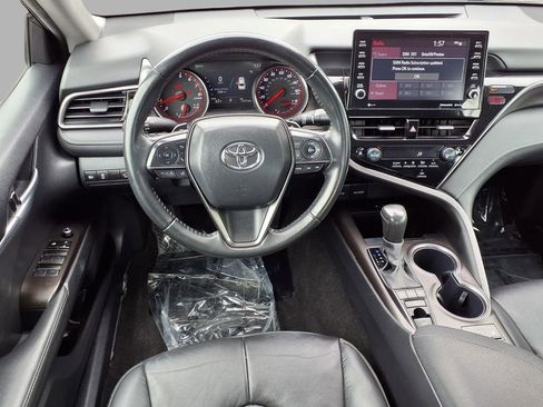 Used 2024 Toyota Camry XSE FWD image 4