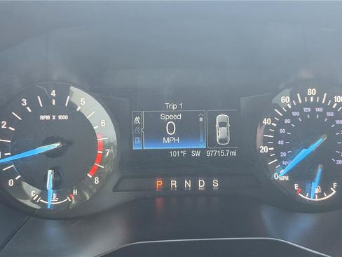 Used 2015 Ford Edge SEL FWD image 16