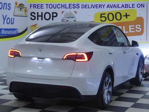 Used 2021 Tesla Model Y Long Range AWD/4WD image 6