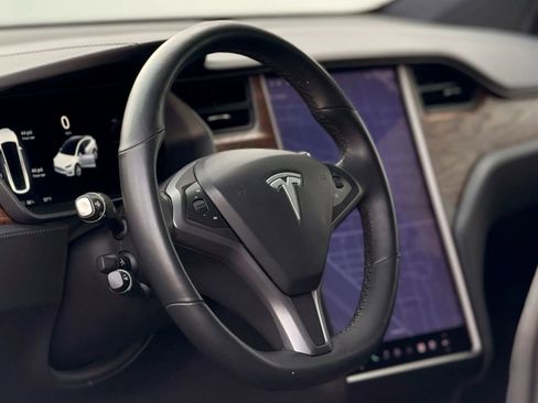 Used 2019 Tesla Model X Long Range image 14