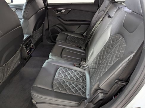 Certified 2023 Audi SQ7 Prestige AWD/4WD image 16