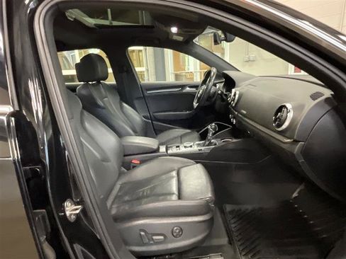 Used 2018 Audi A3 e-tron Premium Plus w/ Technology Package image 19