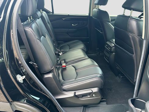 Certified 2025 Honda Pilot EX-L image 29