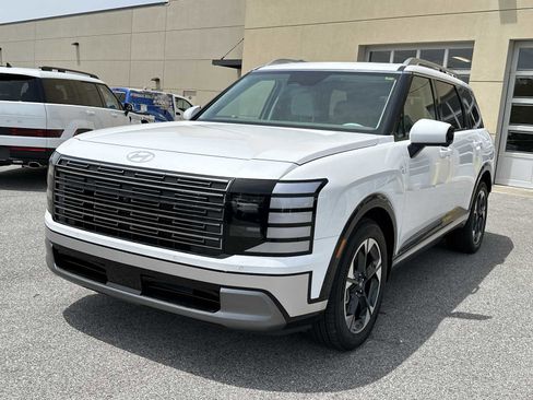 New 2026 Hyundai Palisade Limited FWD image 3