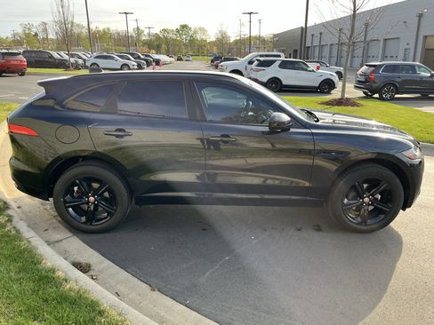 Used 2020 Jaguar F-PACE Checkered Flag image 8