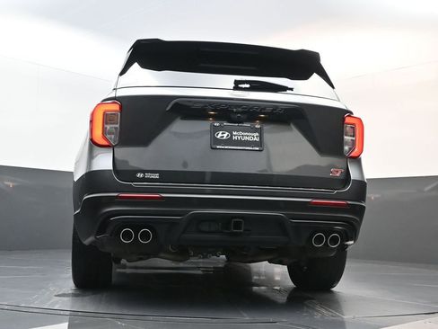 Used 2020 Ford Explorer ST w/ ST Street Pack image 16