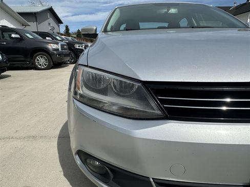 Used 2014 Volkswagen Jetta TDI FWD image 25
