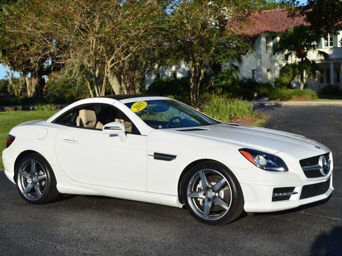 Used 2015 Mercedes-Benz SLK 250 image 39