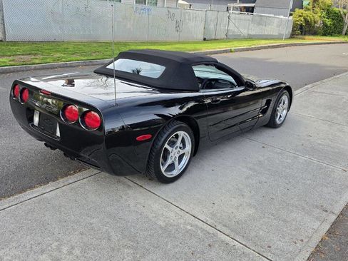 Used 2000 Chevrolet Corvette Convertible RWD image 5