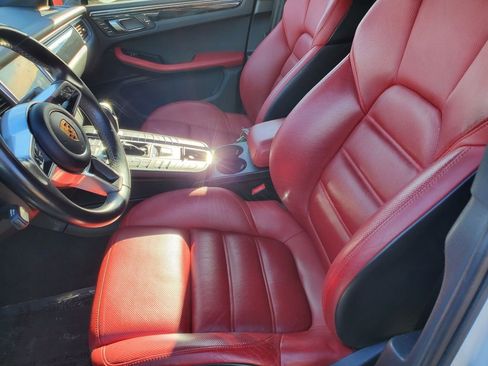 Used 2017 Porsche Macan S image 14