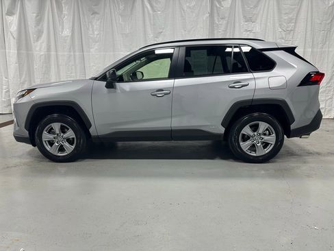 Used 2025 Toyota RAV4 LE image 4