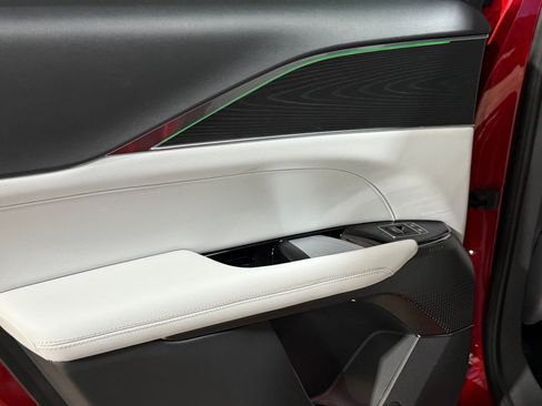 Certified 2024 Cadillac Lyriq Luxury RWD image 43