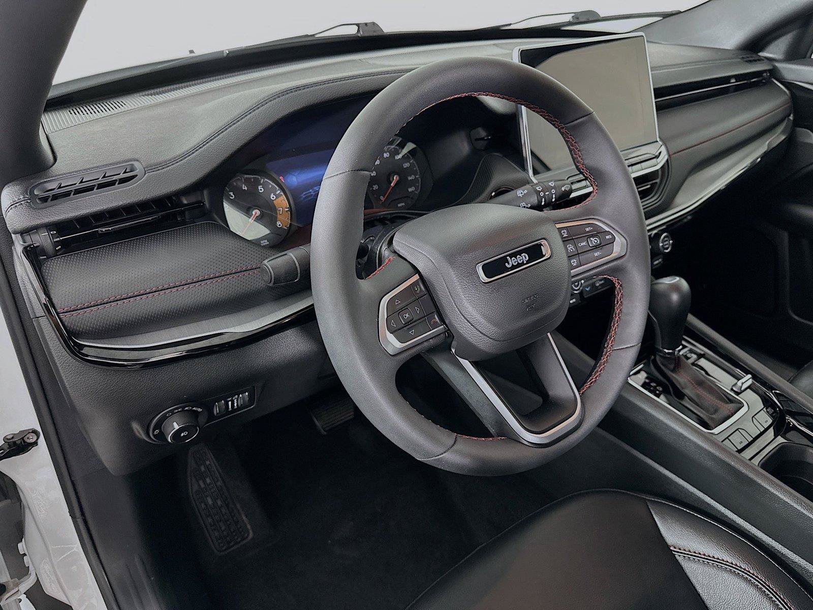 Certified 2026 Jeep Compass Trailhawk AWD/4WD image 23