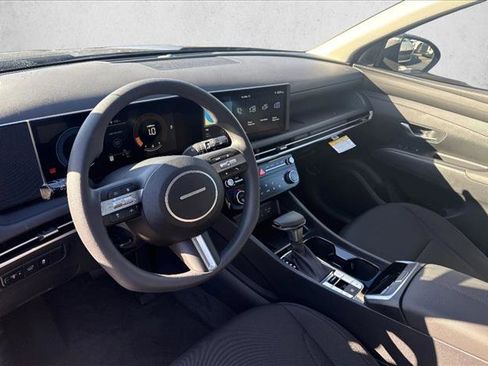 Certified 2025 Hyundai Tucson SEL image 3